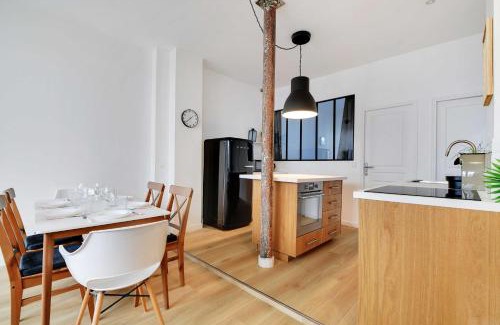 11th Arrondissement Apartment | Résidence Near Republique