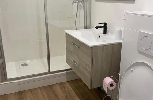 Venissieux Apartment | Résidence Pelloutier A