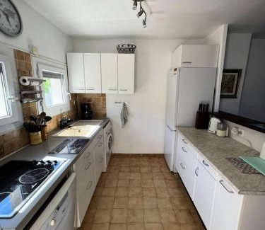 Le Brusc Apartment | Résidence Voiles - Magnifique maison 6 couchages dans une résidence à Six Fours MAE-0714