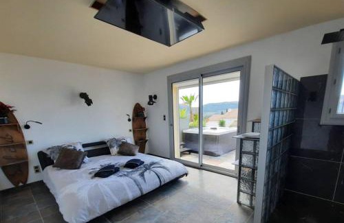 Cassis Apartment | Rêves de vie, le "Port Miou" perle rare à Cassis