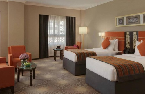 Medina House | R 1945 Taiba Madinah Hotel With Trouser press.Hot tub/jacuzzi & internet services,