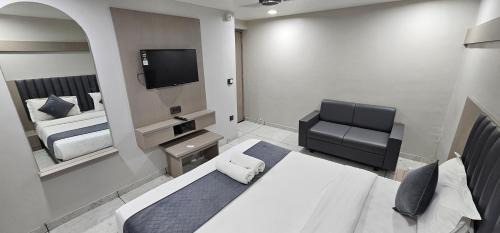 Ahmedabad Hotel | R K Villa HOTEL