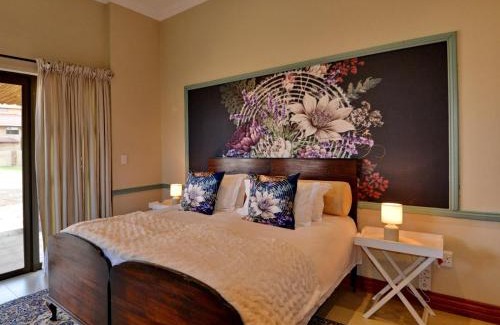 Deneysville Cabin | R'new at Vaal - Dam Fine Accommodation