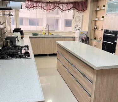 Paranaque Hotel | R&R Entire Rental Unit