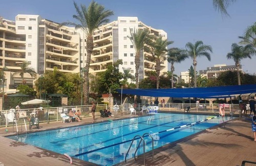 Ra'ananna Apartment | Ra'anana Family Duplex Penthouse with Pool & GYM