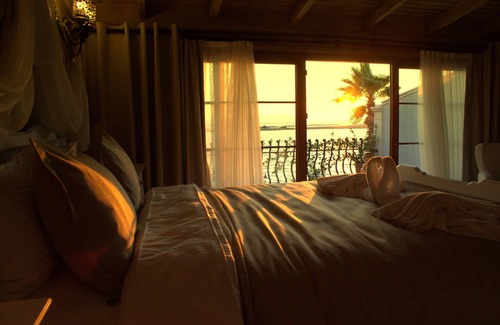 Altınova Hotel | Ra Otel