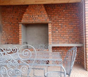 Hanover Apartment | Raapfontein Self-catering