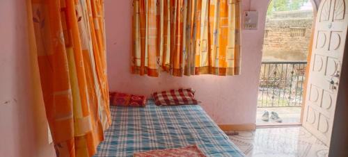 Pandharpur Hotel | Radhesham bhakt niwas