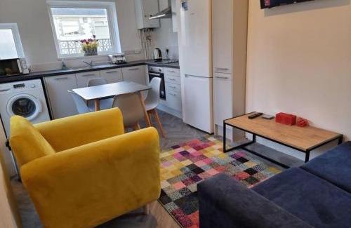 Plymouth House | Radiant Accommodation Manor Lane