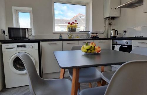 Plymouth House | Radiant Accommodation Manor Lane