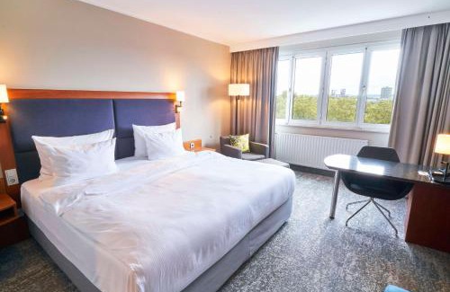 Ruhrallee Ost Hotel | Radisson Blu Hotel Dortmund