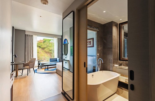 Bistupur Hotel | Radisson Hotel Jamshedpur