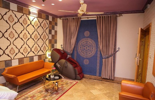 Saidu Sharif Hotel | Rahat Luxury Guest House