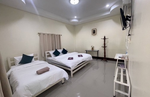 Bo Phloi Hotel | Raikhunmon