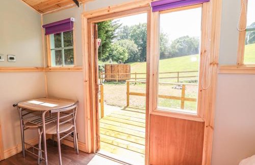 Abergavenny House | Railway Carriage