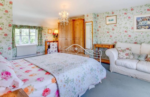 Littlebredy House | Rainbow Cottage in Litton Cheney