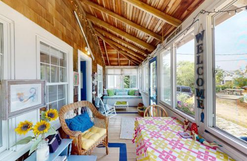 Brewster House | Rainbow Cottage