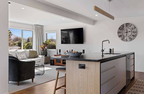 Rainbow Point House | Rainbow Haven, Where family time meets Lake time