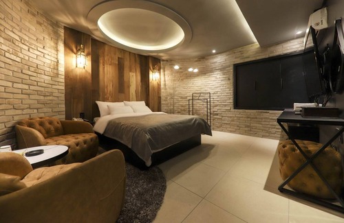 Seo-gu Hotel | Rainbow Hotel