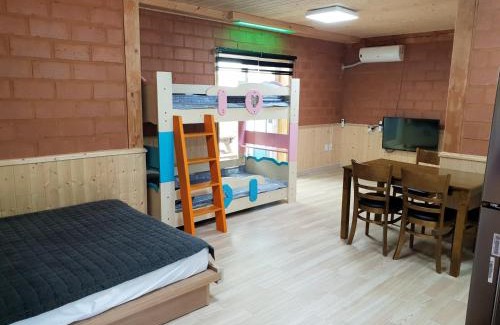 Bongpyeong House | Rainbow Hwangto Pension