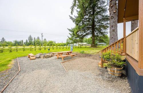 Forks Apartment | Rainforest Tiny Home Retreat Industrial 26