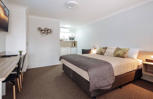 Biloela Hotel | Raintree Motel Biloela