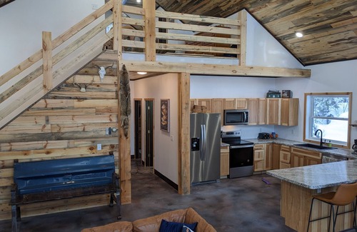 International Falls Cabin | Rainy Lake Retreat! New two year old cabin, Lakeview with lake access dock!