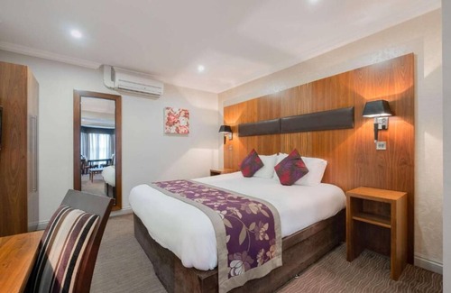 Cheltenham Hotel | RAMADA BY WYNDHAM CHELTENHAM