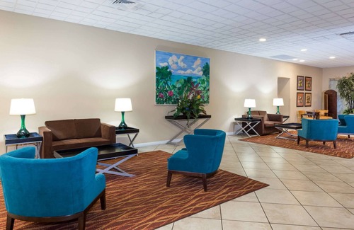 West Kissimmee Hotel | Ramada by Wyndham Kissimmee Gateway
