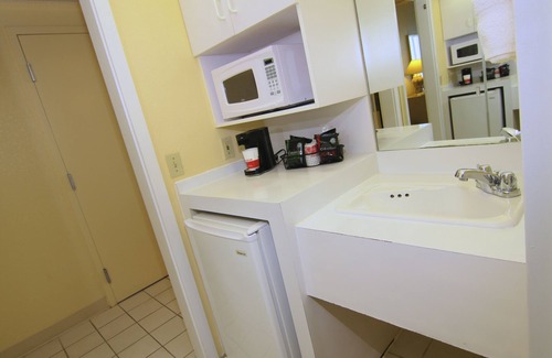 West Kissimmee Hotel | Ramada by Wyndham Kissimmee Gateway