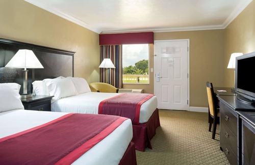 Lake Placid Hotel | Ramada by Wyndham Lake Placid