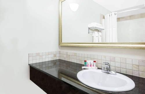 Olds Hotel | Ramada by Wyndham Olds