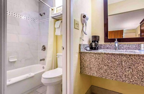 Santee Hotel | Ramada by Wyndham Santee I-95