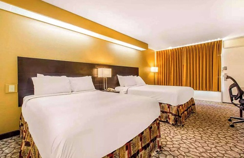 Santee Hotel | Ramada by Wyndham Santee I-95