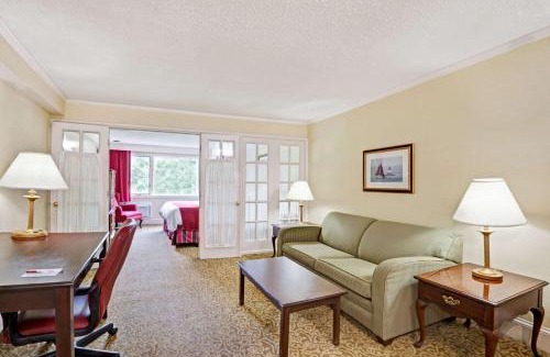 Seekonk Hotel | Ramada by Wyndham Seekonk Providence Area