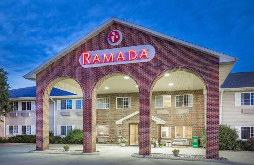 Spirit Lake Hotel | Ramada by Wyndham Spirit Lake/Okoboji