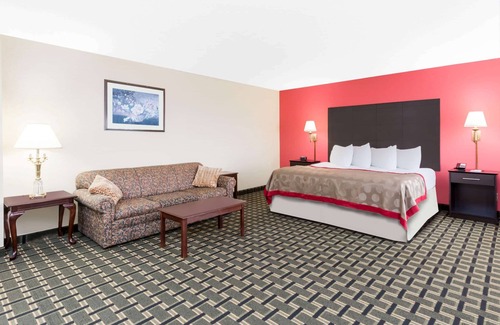 Vandalia Hotel | Ramada by Wyndham Vandalia