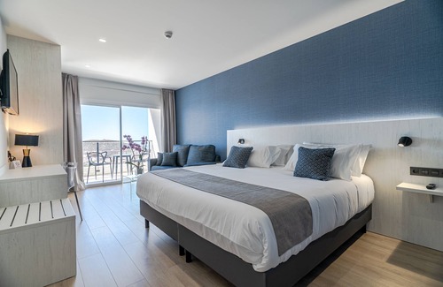 Puerto de Mazarron Hotel | Ramada Resort by Wyndham Puerto de Mazarron