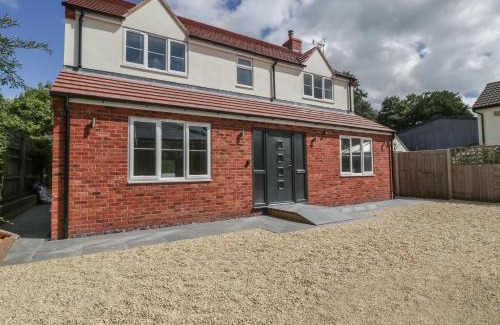 Longhope House | Ranbir House