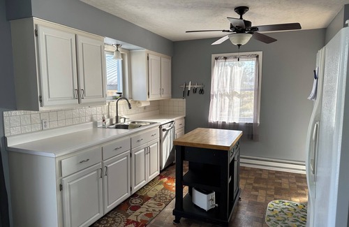 Davison House | Ranch in country. 3 bed 2 bath, beautiful 1 acre. Long short term available