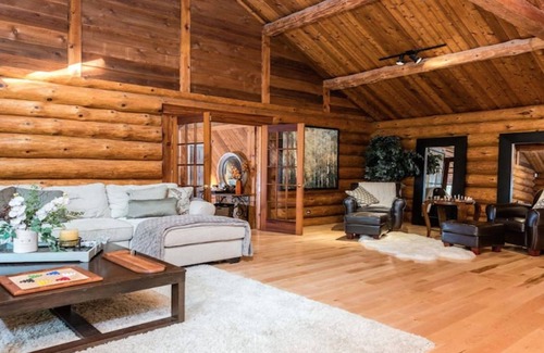 Sanford House | Ranch O Relax O , Manitoba's best kept secret !