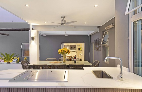 West Beach House | Rancho Relaxo