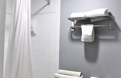 El Cajon Hotel | Rancho San Diego Inn & Suites