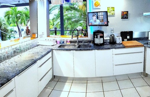 Orient Bay Apartment | RANDOM LISTING