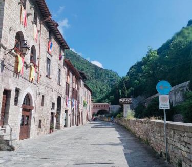 Gubbio Bed & Breakfast | Raphael house
