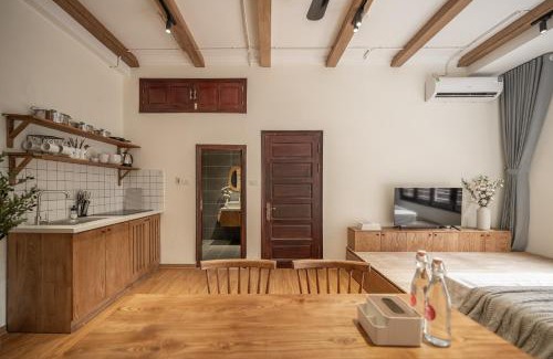 Hai Ba Trung Apartment | RAPOO Skyline Residences-Jacuzzi on Rooftop-Flexible Check in out