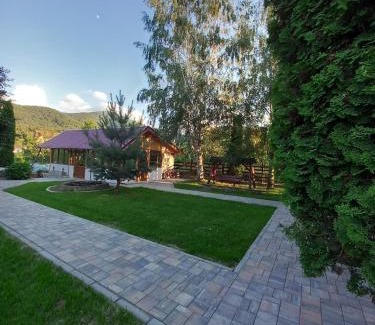 Cristian House | Rapsodia Muntilor