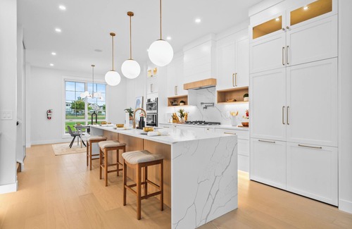 Tuxedo Park House | 🏆 Rare $1M+ Luxe Central Home | 5BR Hot Tub Arcade Games Sleeps 16 💤