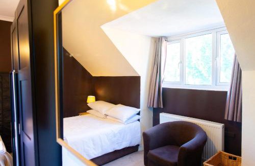 Woodside Apartment | Rare London 6bedroom House