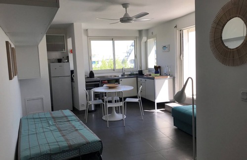 Le Couchant Apartment | Rare Seafront la Grande Motte 4 people large terrace top floor.